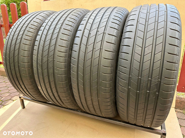 Opony Bridgestone Turanza T005 225/55R18 98V 2022