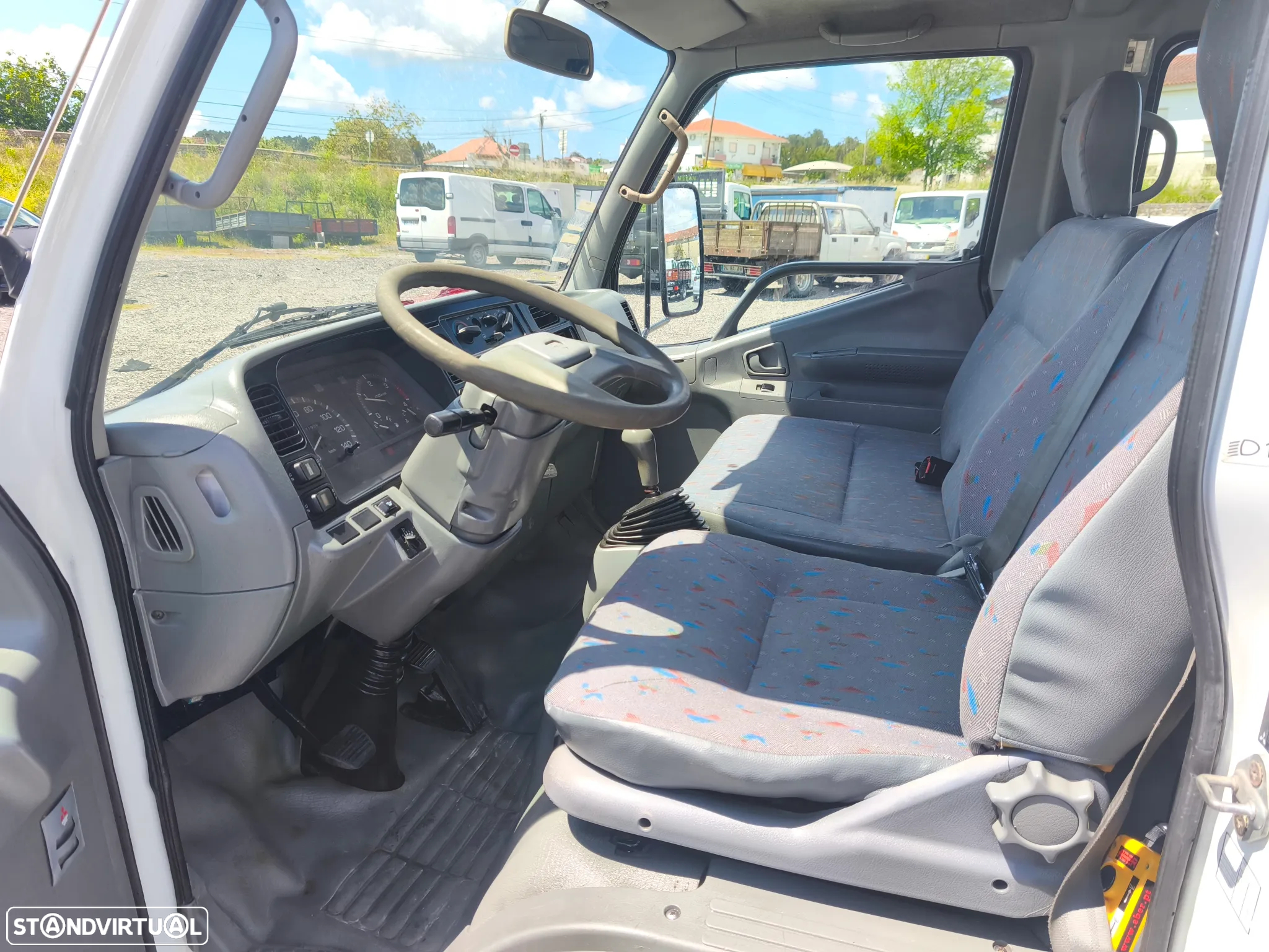 Mitsubishi Canter - 7