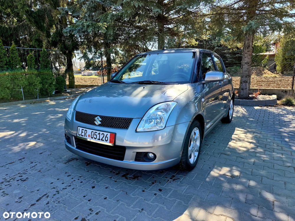 Suzuki Swift - 4