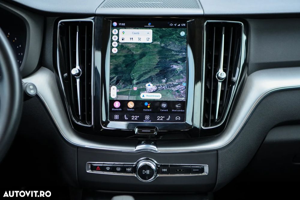 Volvo XC 60 B4 MHEV AT8 FWD Momentum - 7