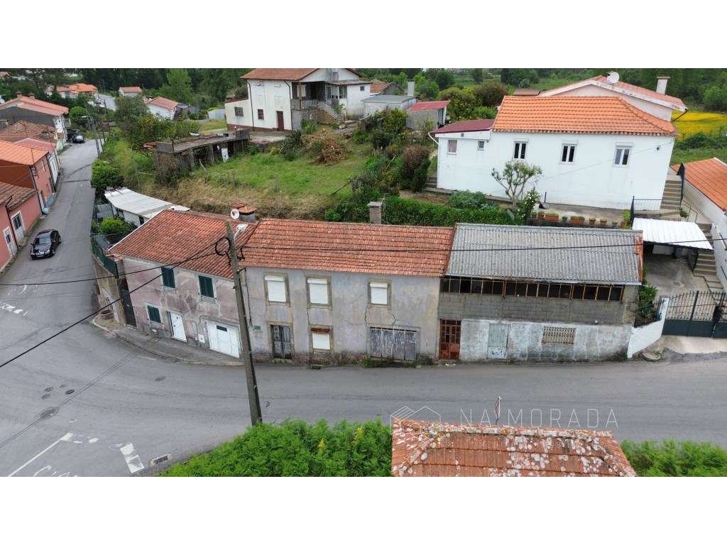 Moradia para restauro em Santa Maria da Feira - Grande imagem: 5/12