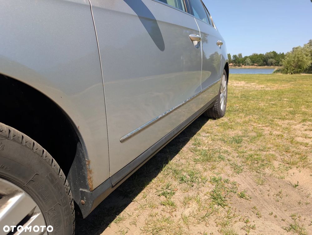 Volkswagen Passat 2.0 TDI DPF Highline - 12