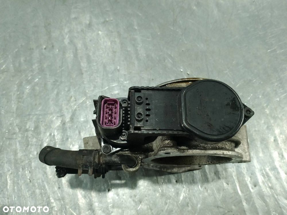 PRZEPUSTNICA HYUNDAI SANTA FE II - 4