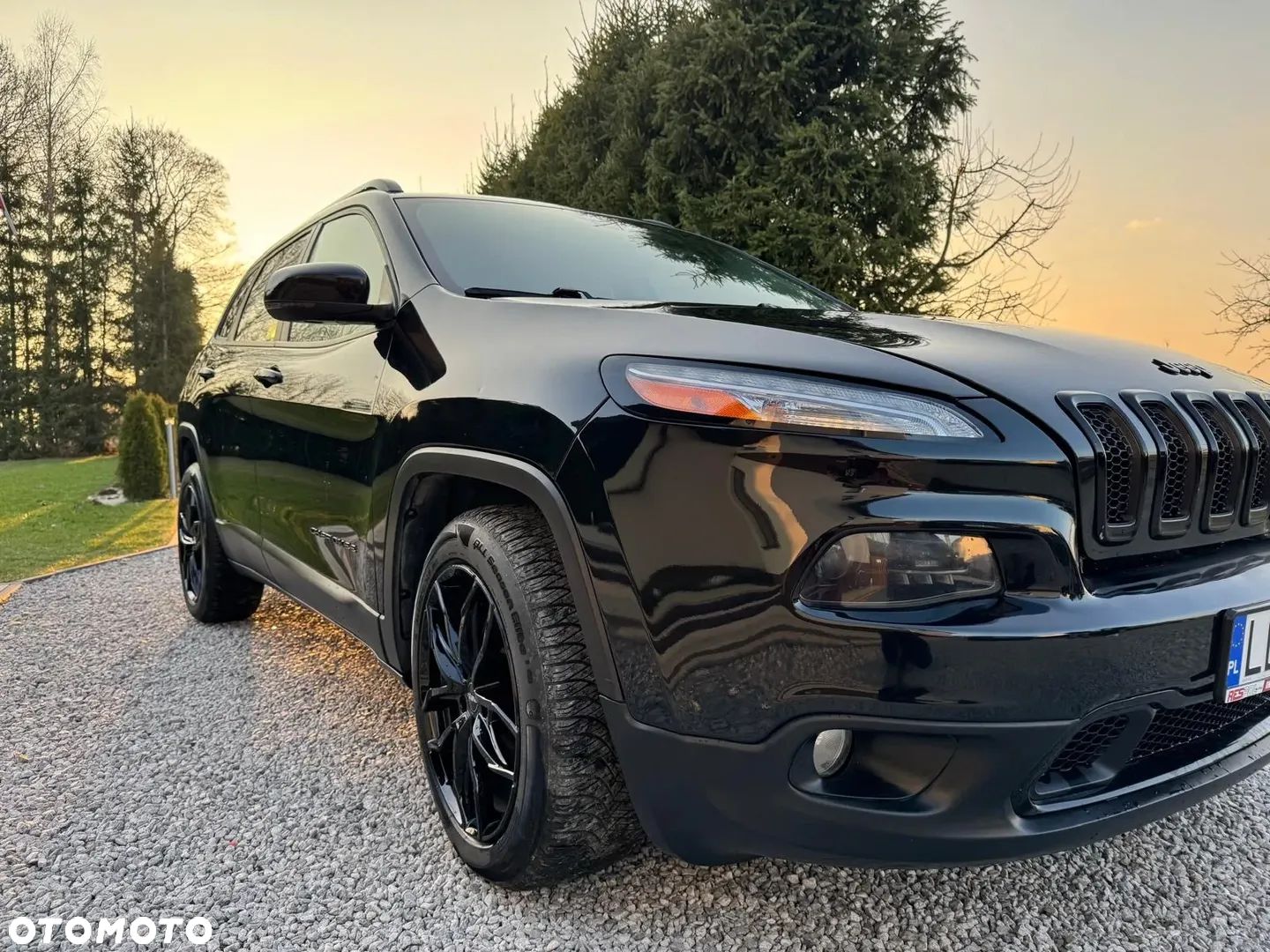 Jeep Cherokee - 1