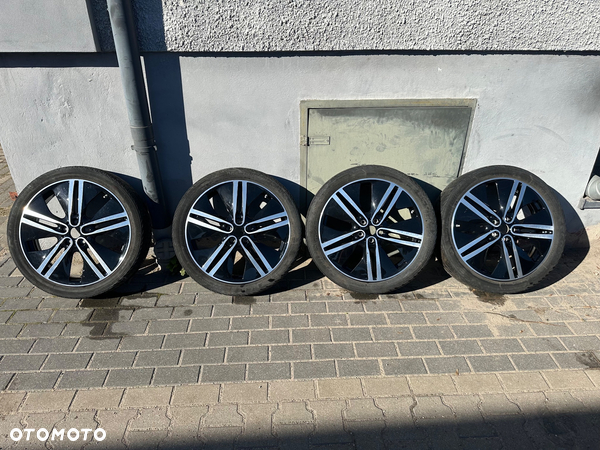KOMPLET ALUFELG KÓŁ BMW I3 5X112 R20.