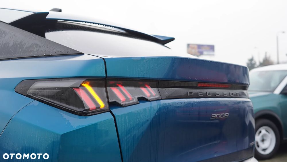 Peugeot 3008 1.2 PureTech mHEV Allure e-DCS6 - 4