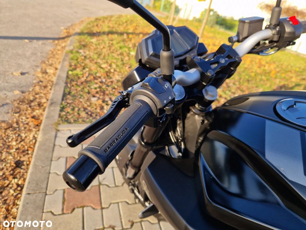 Yamaha MT - 19