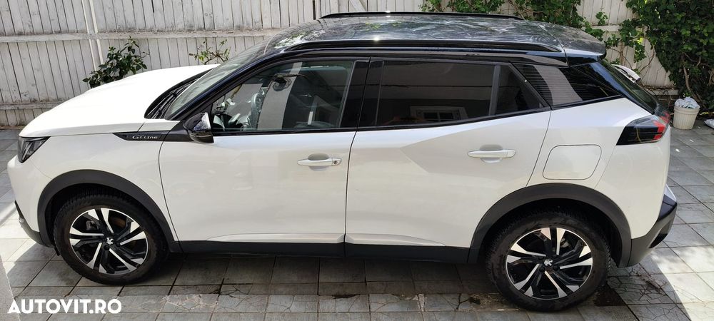 Peugeot 2008 1.2 L PureTech STT EAT8 GT Line - 3