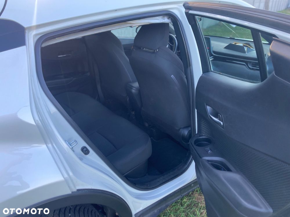 Toyota C-HR - 14