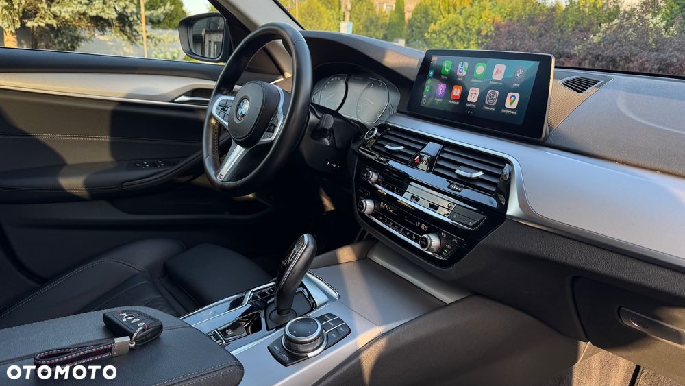 BMW Seria 5 520d Luxury Line - 28