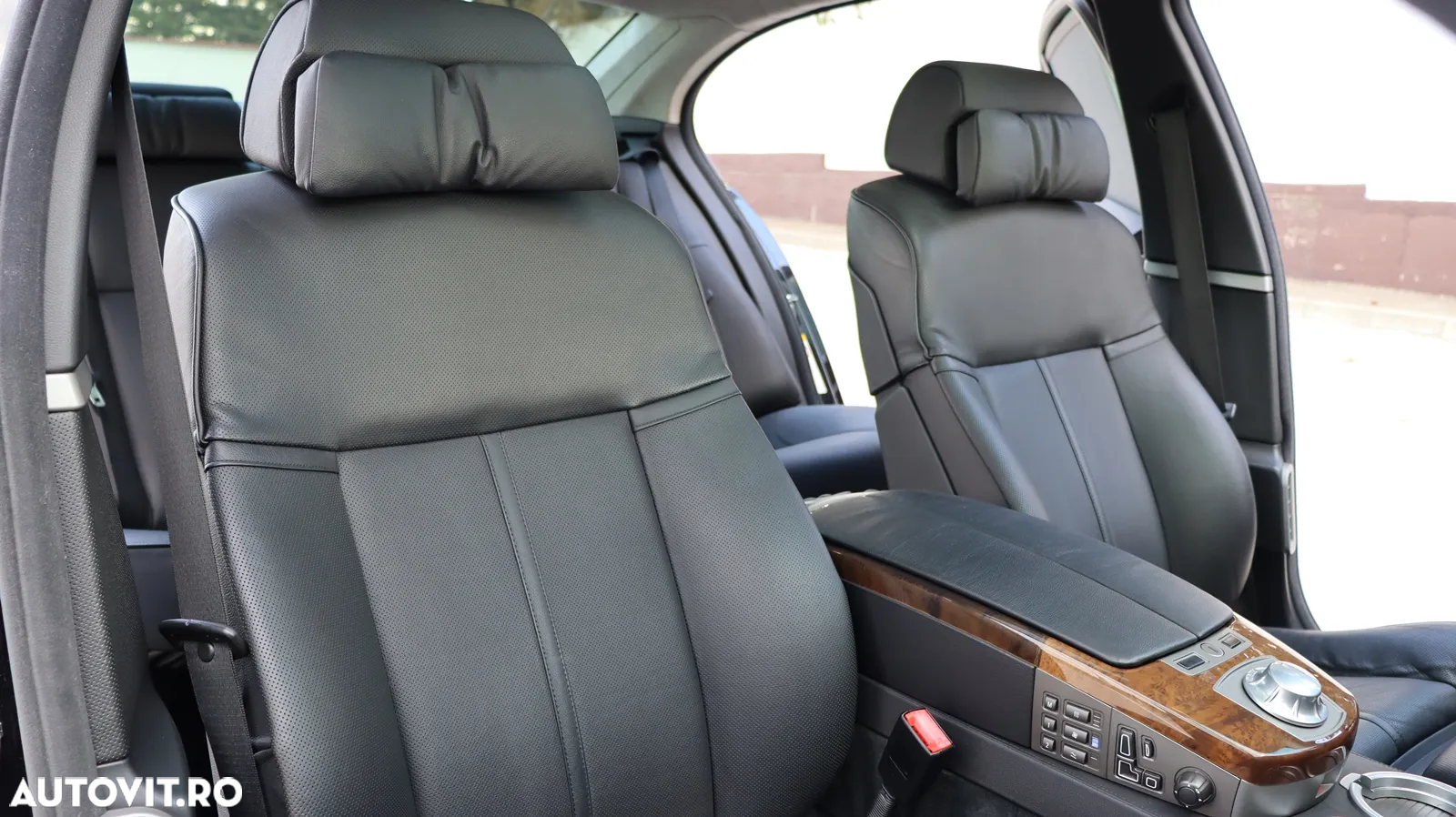 BMW Seria 7 760i A - 21
