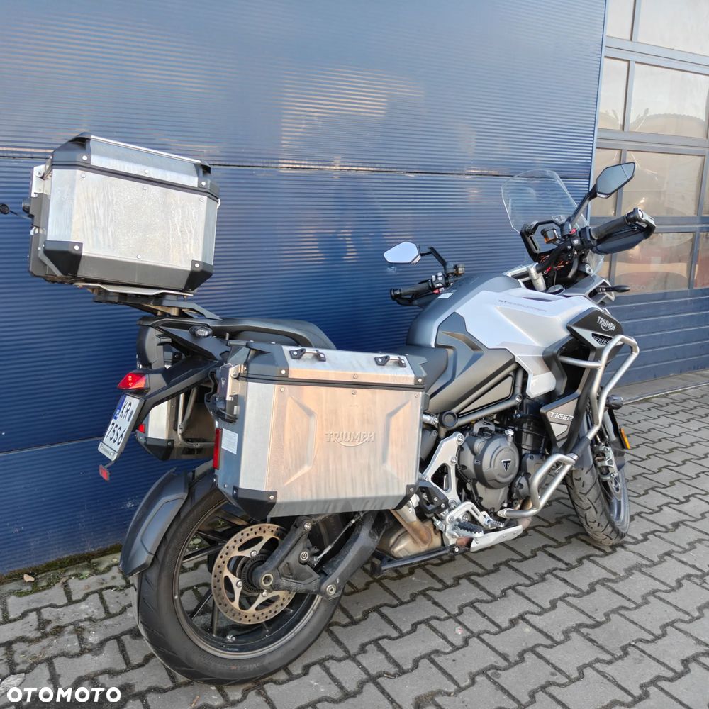 Triumph Tiger - 2