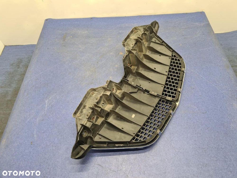 LANCIA PHEDRA ATRAPA / GRILL - 13