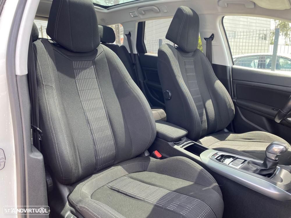 Peugeot 308 SW - 9