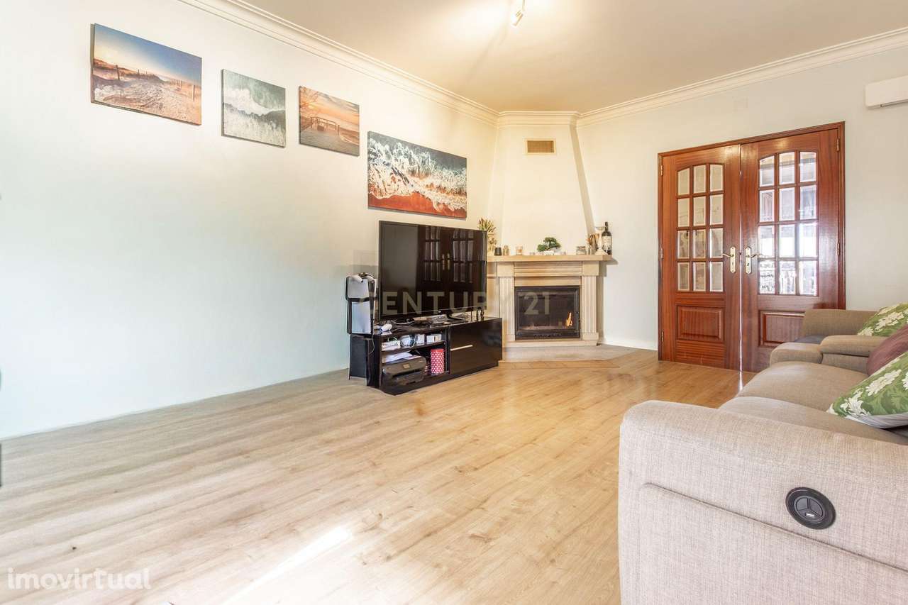 Apartamento T2 na Quinta do Conde - Grande imagem: 3/15