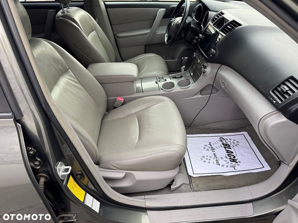 Toyota Highlander - 15