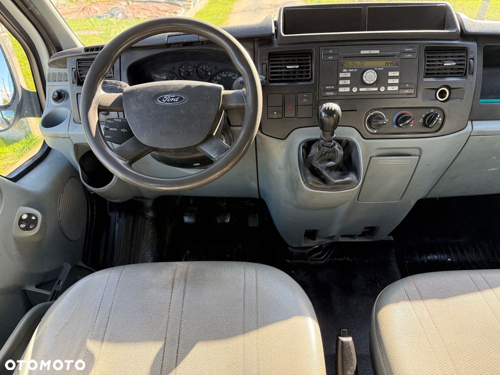 Ford Transit - 11