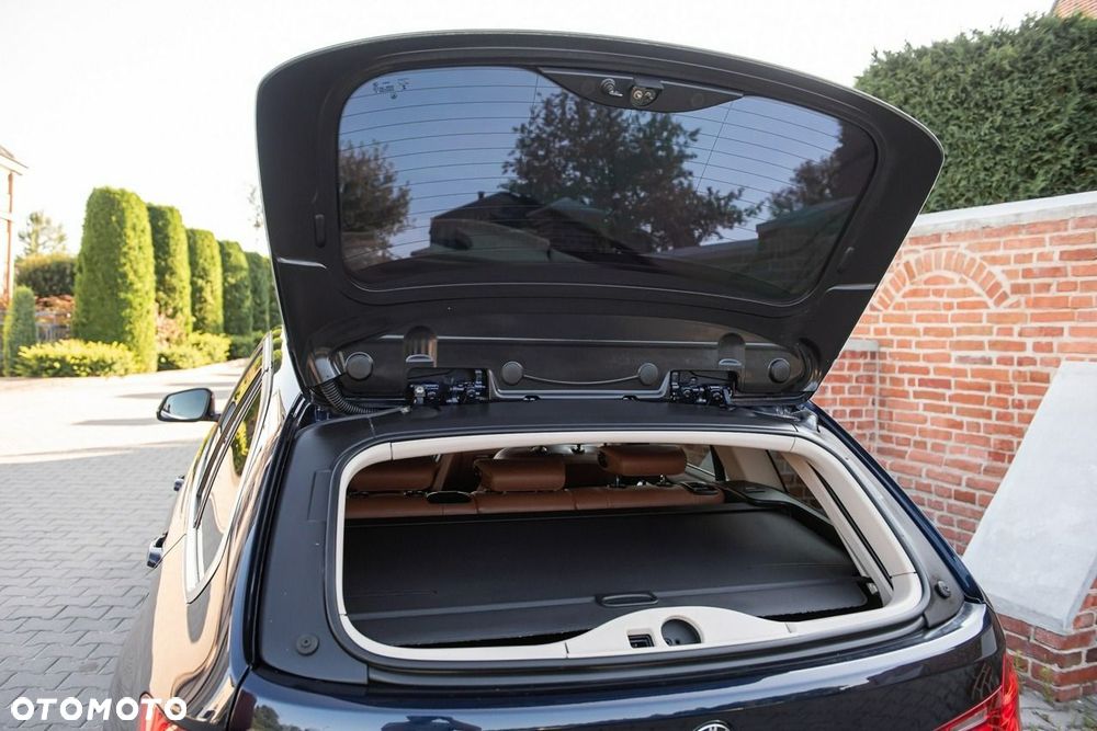 BMW Seria 3 320d xDrive Luxury Line - 28