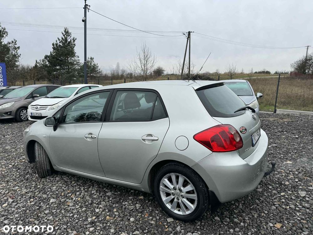Toyota Auris 2.0 D-4D Premium - 6