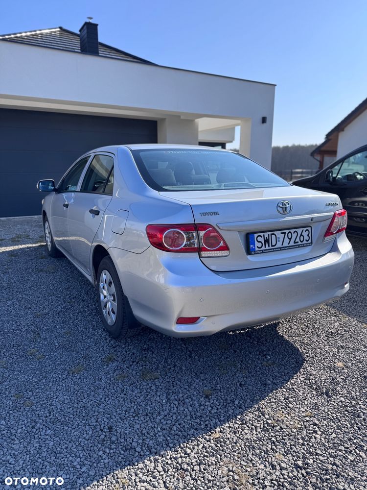 Toyota Corolla - 2
