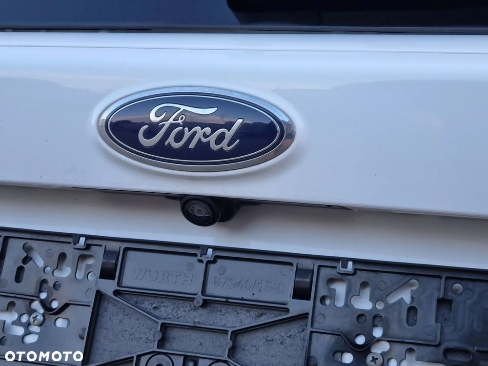 Ford Kuga 1.5 EcoBoost 2x4 ST-Line - 18