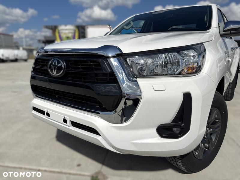 Toyota Hilux - 8