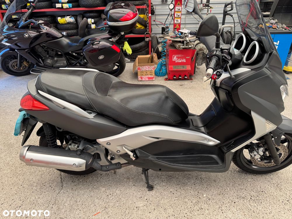 Yamaha X-max - 8