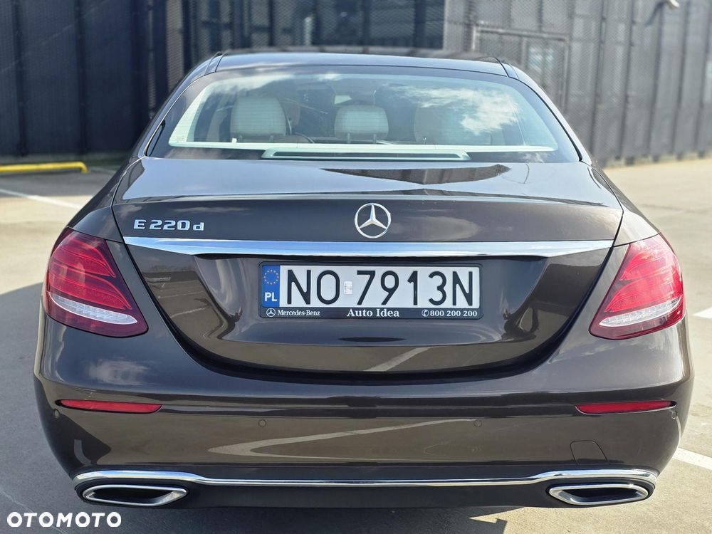 Mercedes-Benz Klasa E 220 d 9G-TRONIC - 4