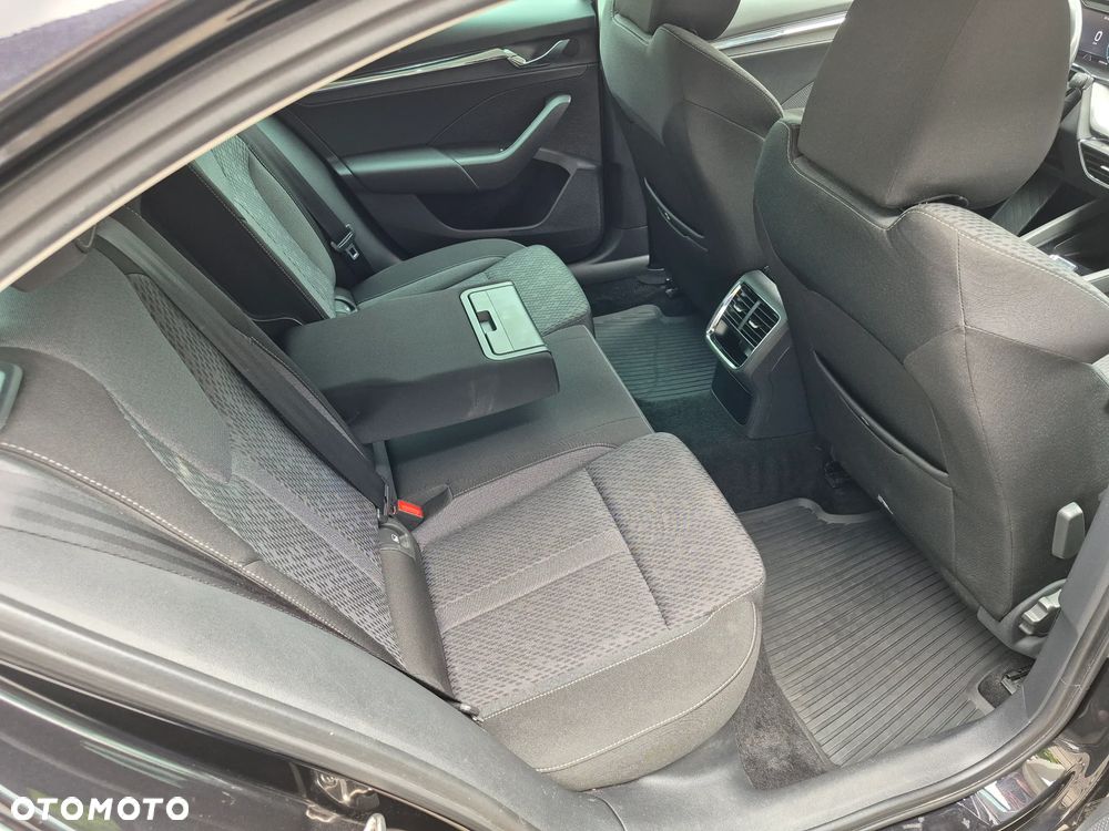Skoda Octavia 2.0 TDI SCR Style DSG - 11