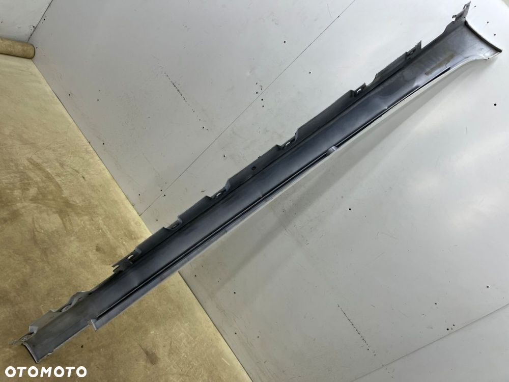 Listwa progowa BMW 5 F10 F11 sedan kombi 10-17r. lewa nakładka progu zewnętrzna kolor Mineralweiss - 11