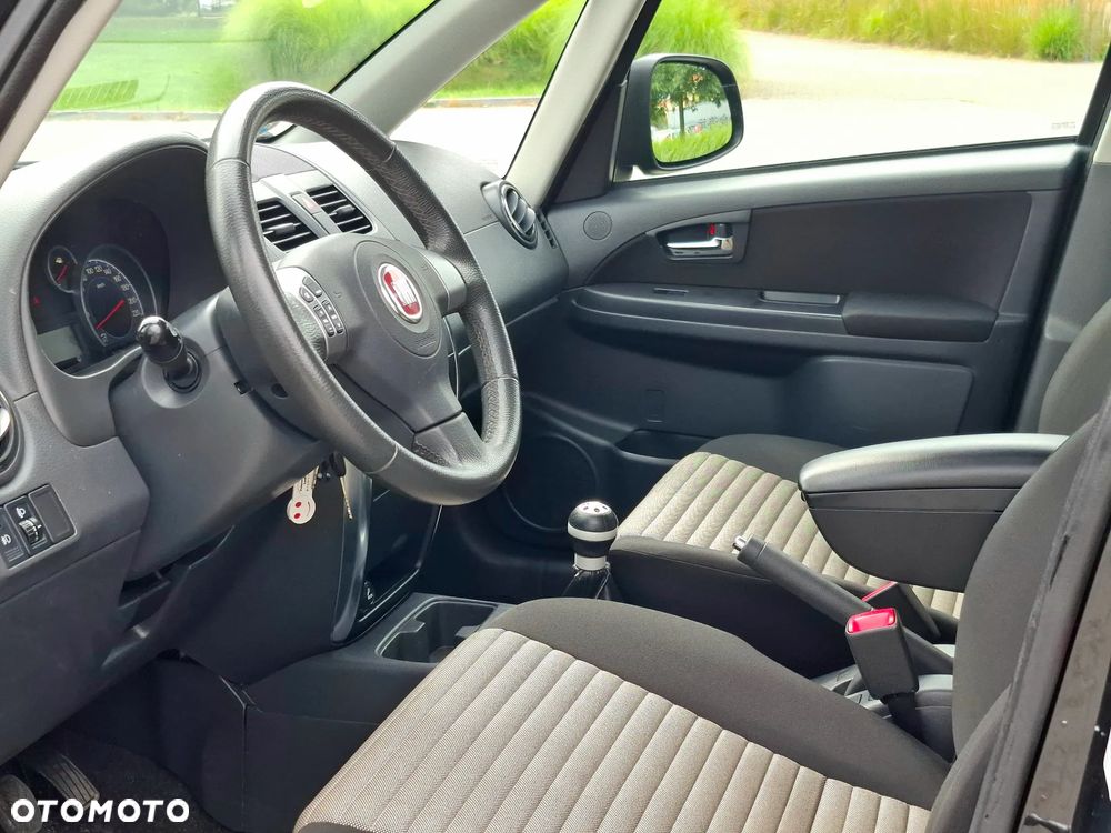 Fiat Sedici Luxury - 16