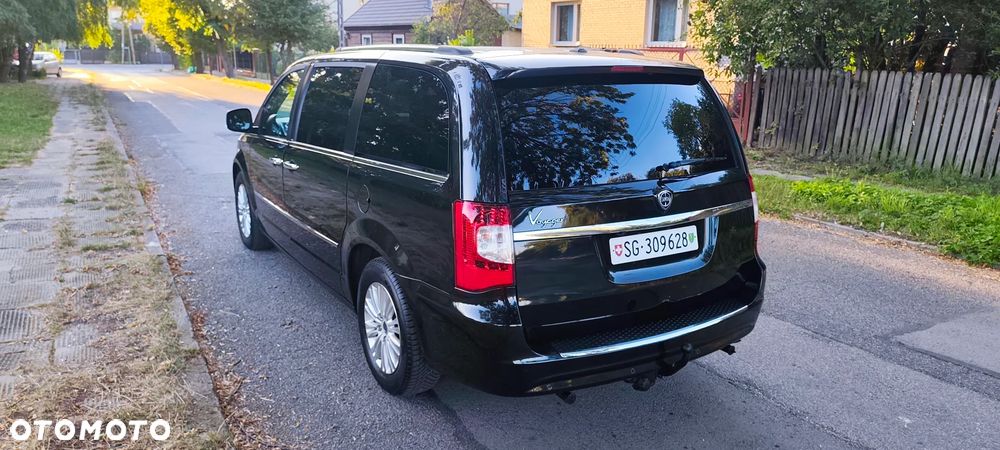 Lancia Voyager - 7