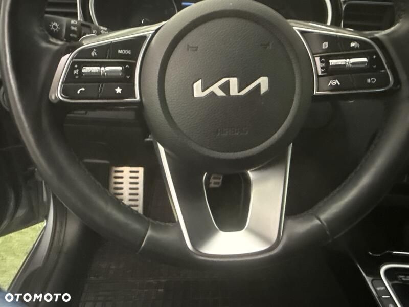 Kia Ceed 1.5 T-GDI Business Line DCT - 14