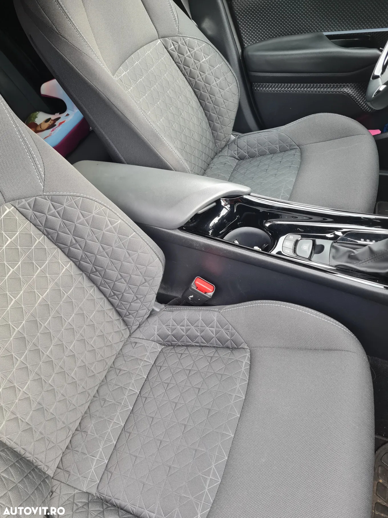 Toyota C-HR 1.8 HSD 122 CP 4x2 CVT C-ult Style - 10