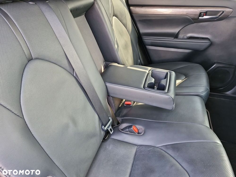 Toyota Highlander - 11
