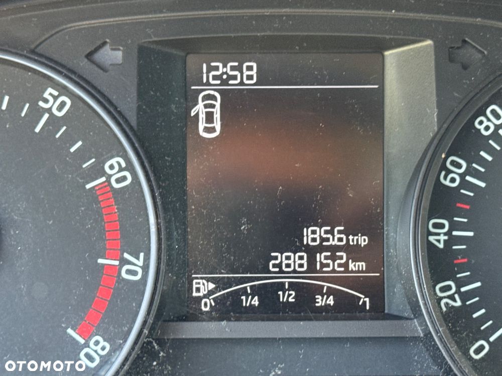 Skoda Fabia 1.0 Ambition - 10