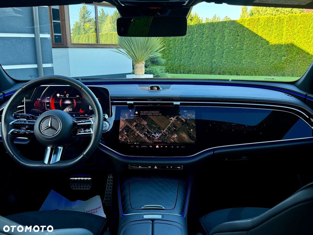 Mercedes-Benz Klasa E 220 d mHEV 4-Matic AMG 9G-Tronic - 22