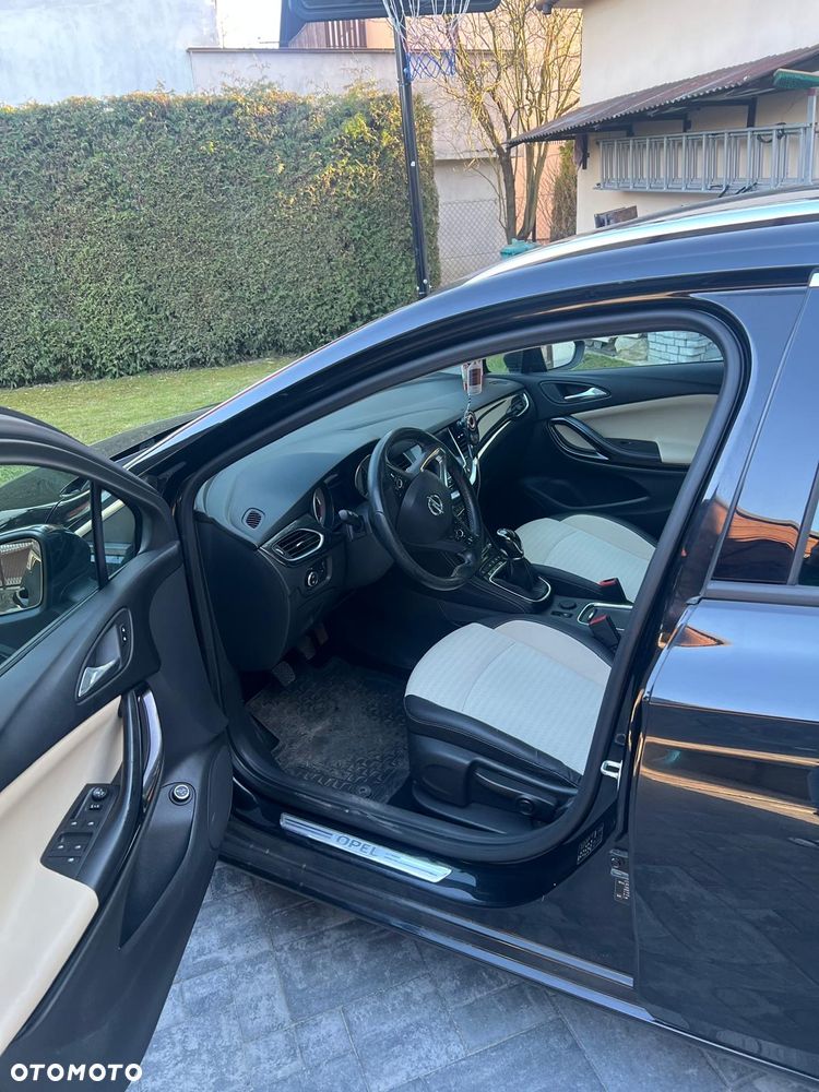 Opel Astra - 4
