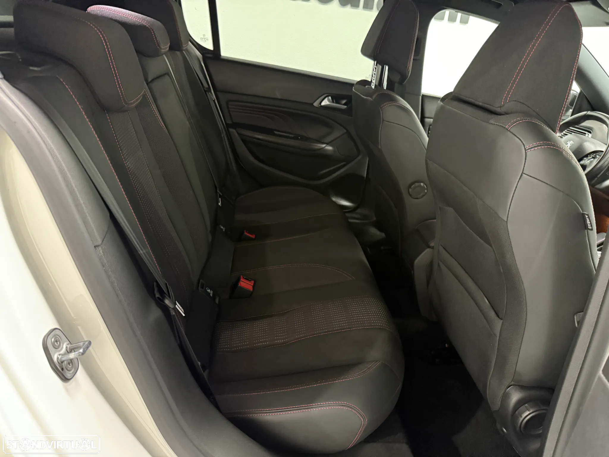 Peugeot 308 1.2 PureTech GT Line EAT8 - 13