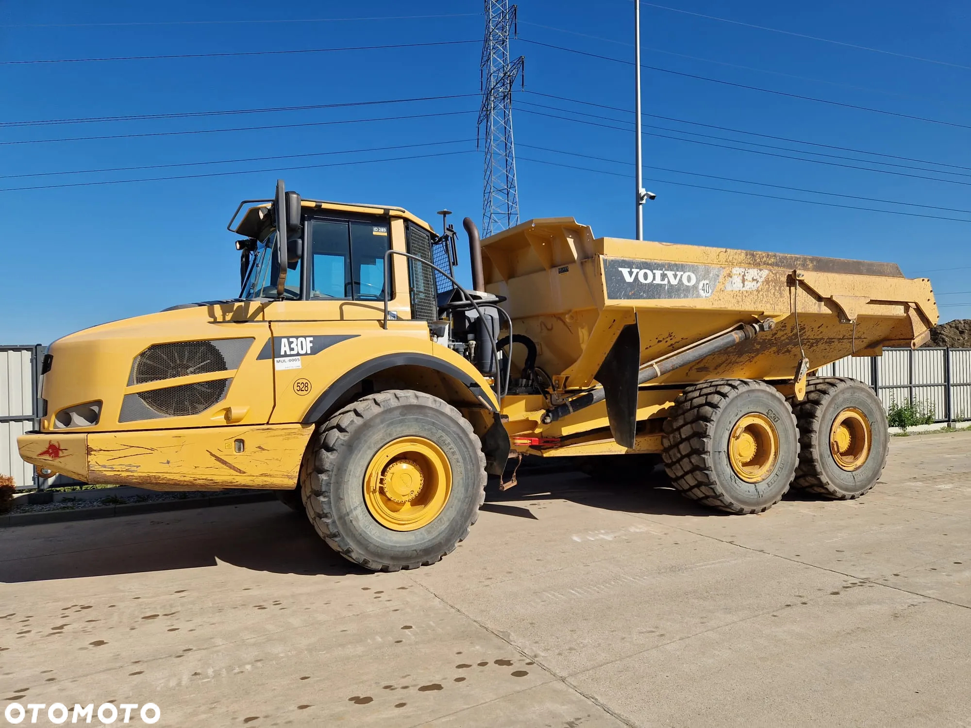Volvo A30F * szerokie opony * burta tył * - 33