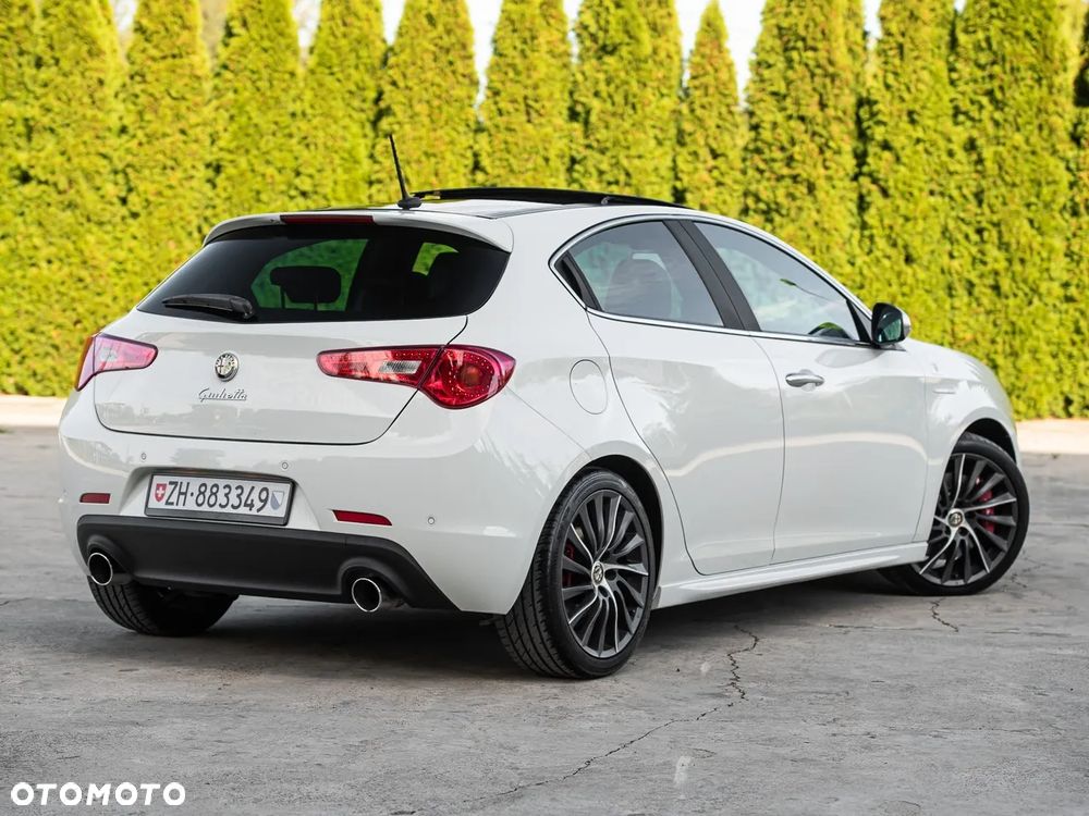 Alfa Romeo Giulietta 1750 TBi Quadrifoglio Verde - 13