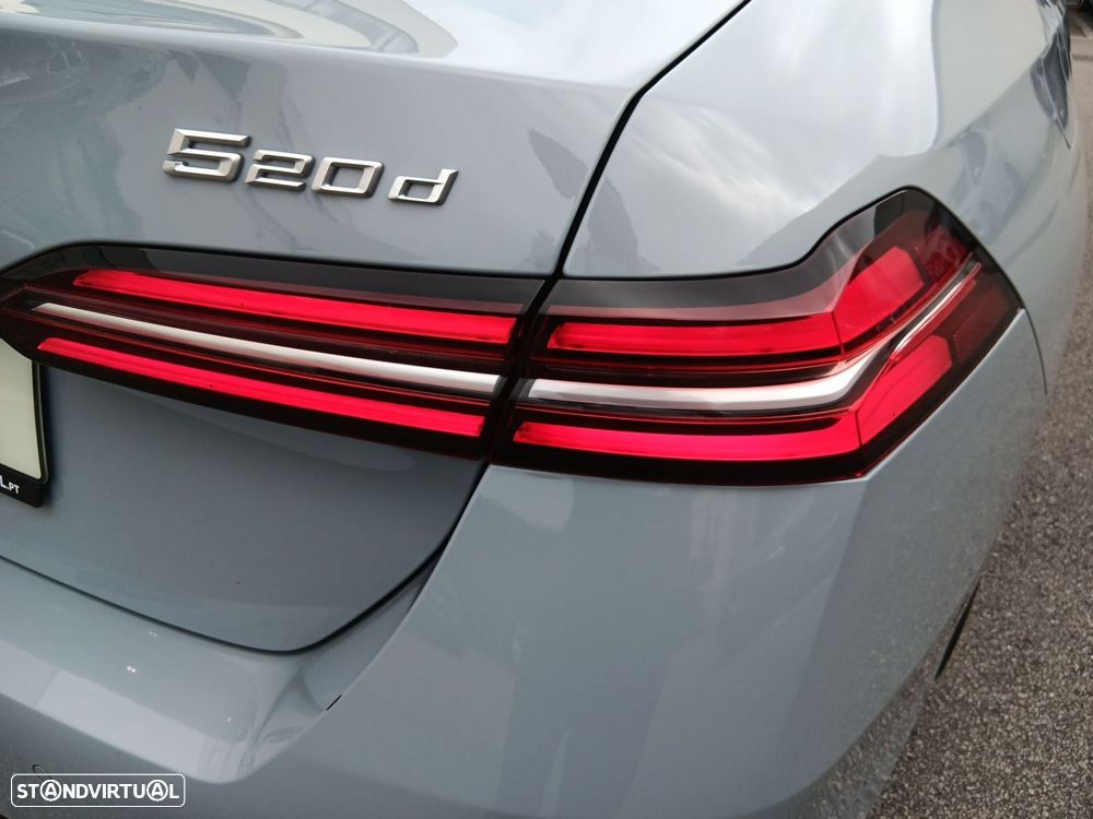 BMW 520 d Pack Desportivo M - 24