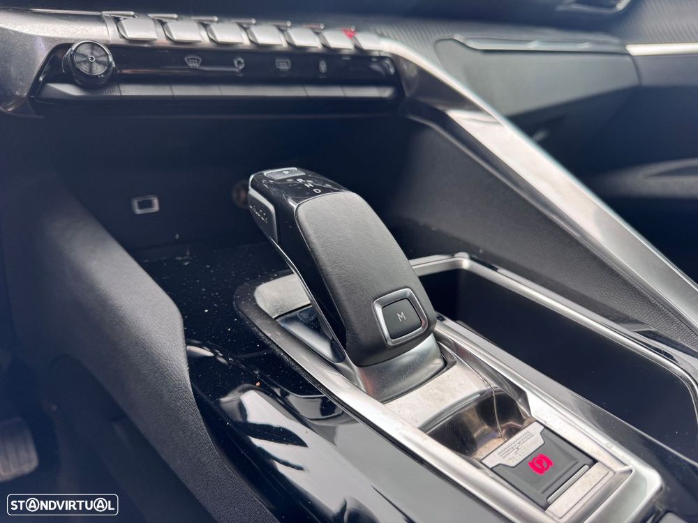 Peugeot 3008 PureTech 130 Stop & Start GPF EAT8 Active - 10