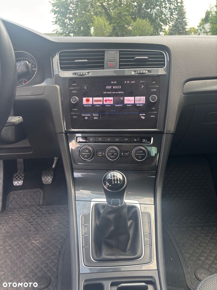 Volkswagen Golf 1.0 TSI Comfortline - 10