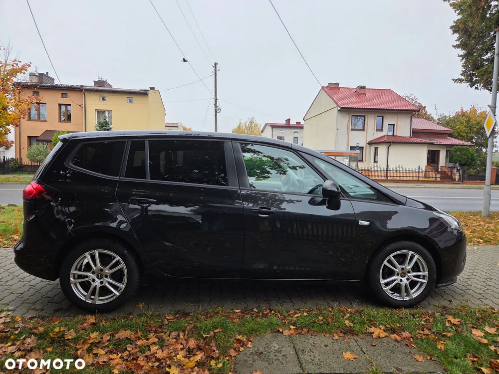 Opel Zafira 2014 photo 2
