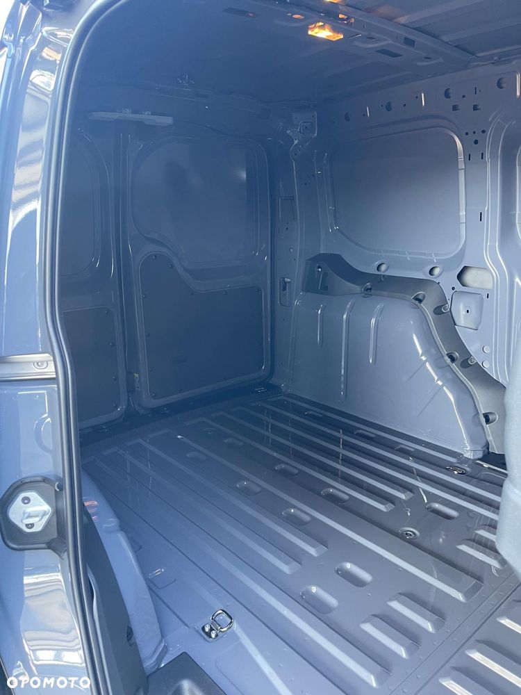 Volkswagen Caddy Cargo - 9