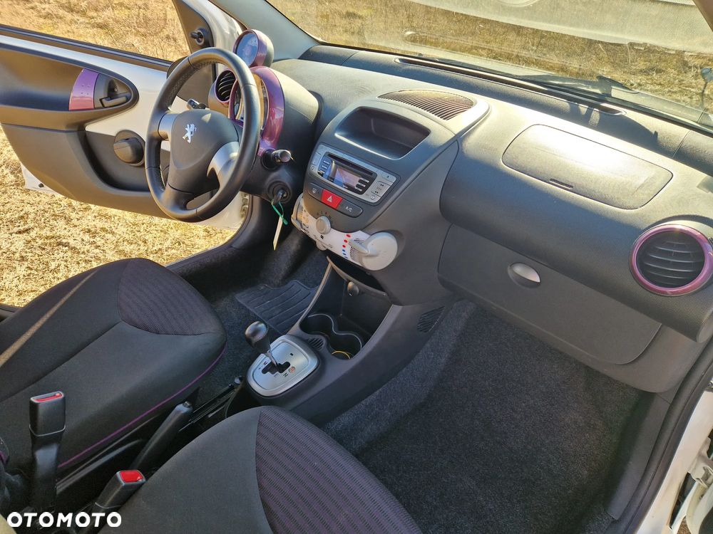 Peugeot 107 1.0 Trendy 2-Tronic - 26