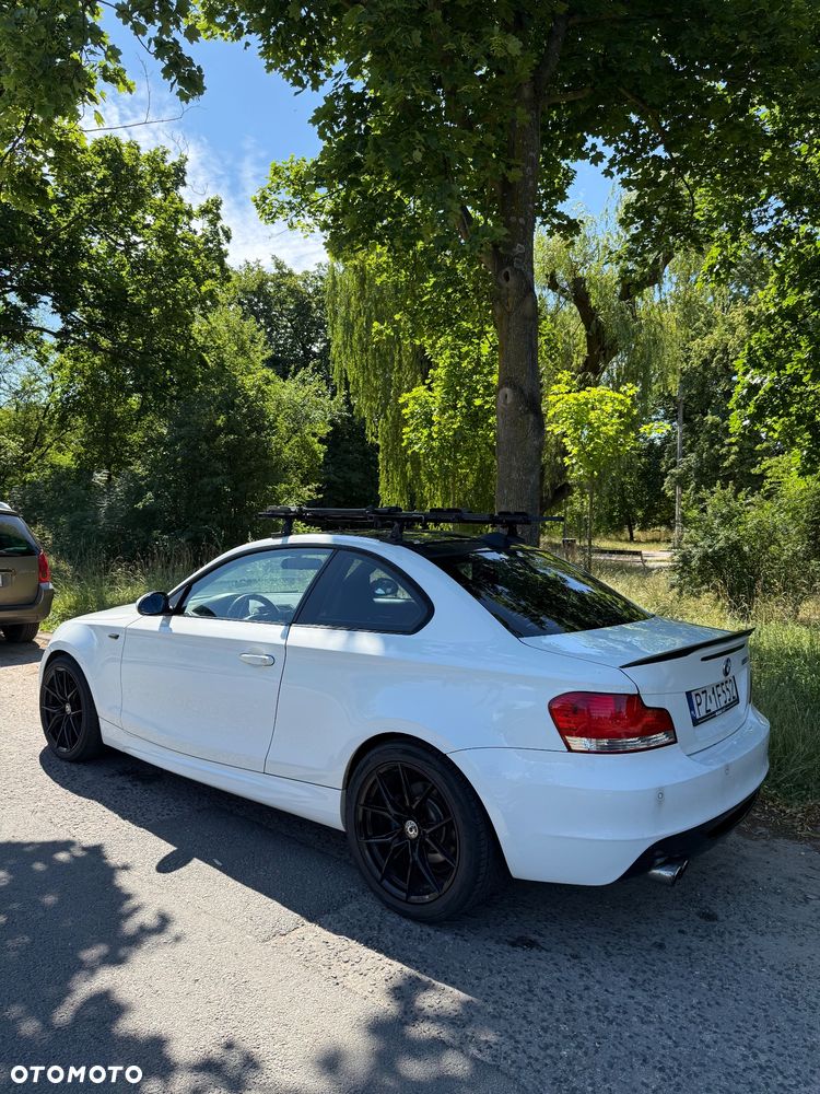 BMW Seria 1 123d - 4