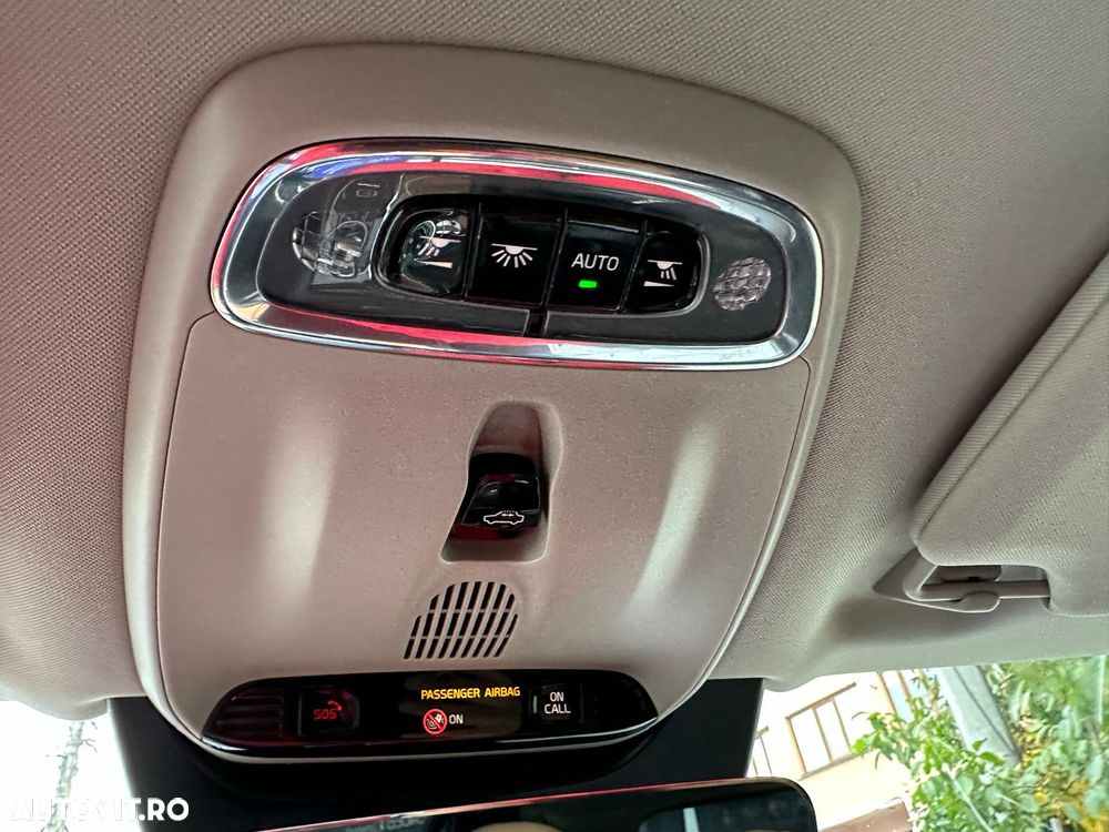 Volvo XC 90 T8 Twin Engine AWD Inscription - 11