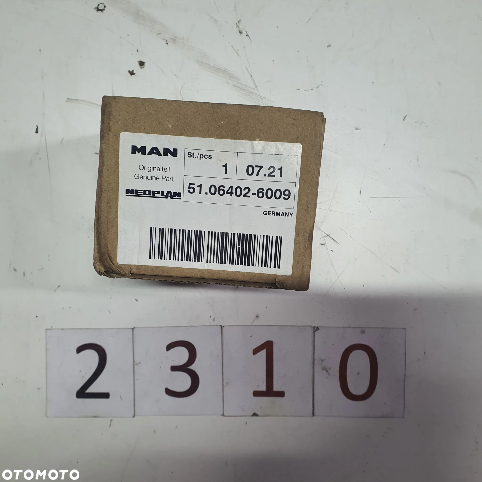 Termostat MAN TGX TGS TGA TGL TGM 08.12- EURO 6 83C 51064026009 D2066 D2676 - 4
